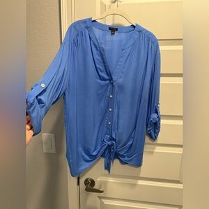 New Ann Taylor Blue Button Up Women's Top
